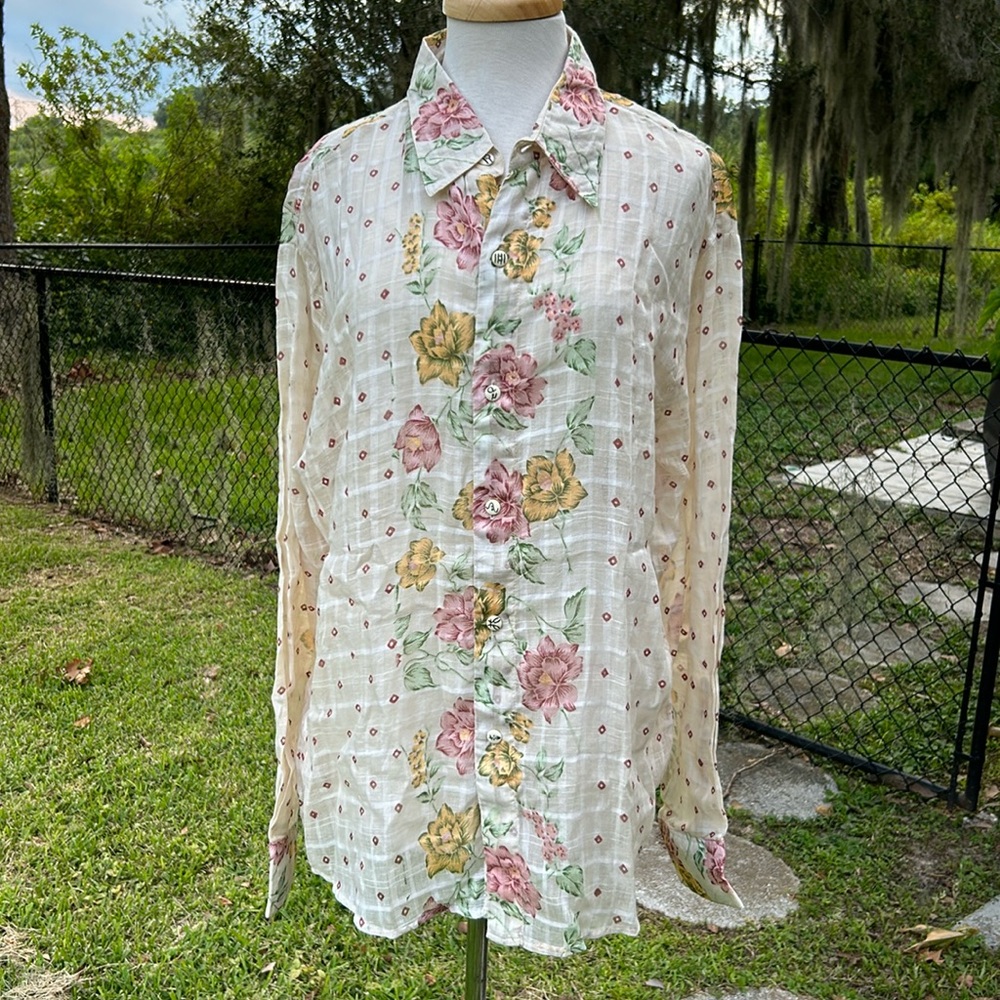 Button down shirt size 4